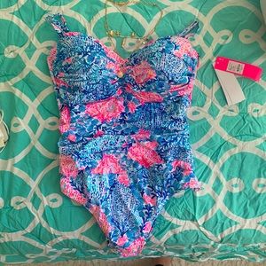 Lilly Pulitzer Resort White Sway With Me One Piece Bathing suit 👙 ☀️🌴